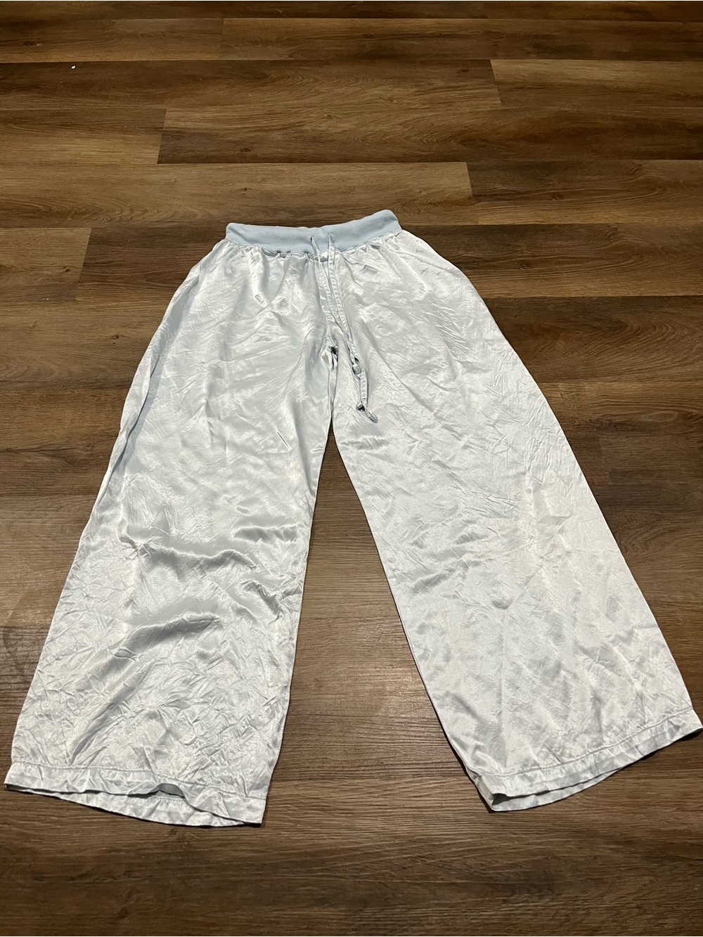 PJ Harlow Jolie Satin Capri Pants | Baby Blue | Small | Flowy Lounge